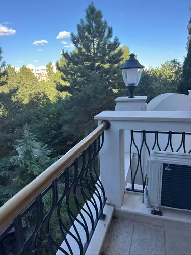 Балкон, деталь (апартамент)